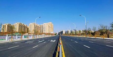 蘇州道路劃線的寬度是多少？蘇州道路劃線廠家?guī)湍憬庾x
