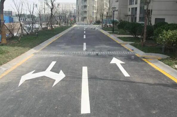 蘇州道路劃線一般什么樣的單位能做，馬路上劃線是哪個(gè)部門？