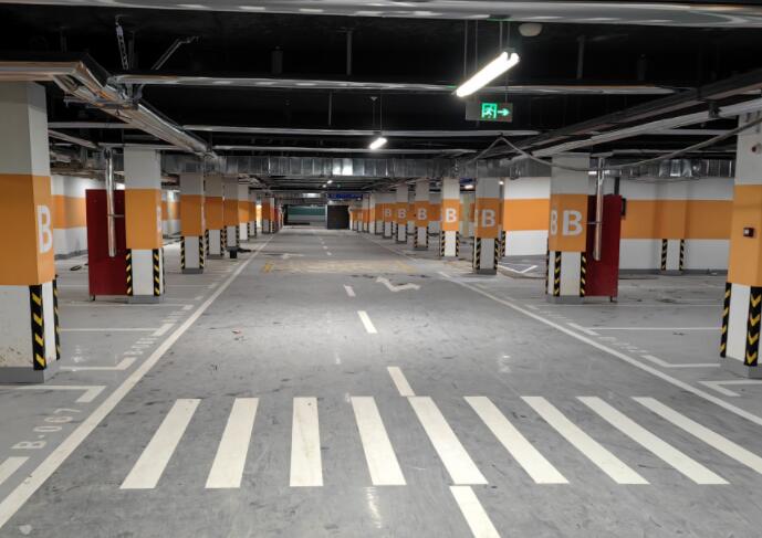 在南京做停車場劃線的時候有哪些步驟？飛揚專業(yè)劃線多年