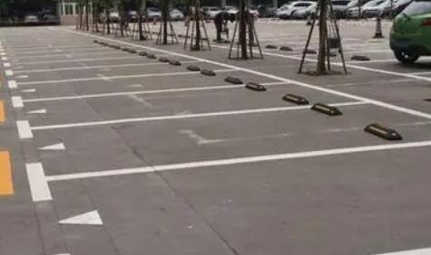淮南有專業(yè)做車位畫線的嗎？飛揚為您提供優(yōu)質(zhì)解決方案！