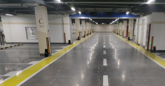 蘇州車位劃線分析，熱熔和環(huán)氧哪個貴？